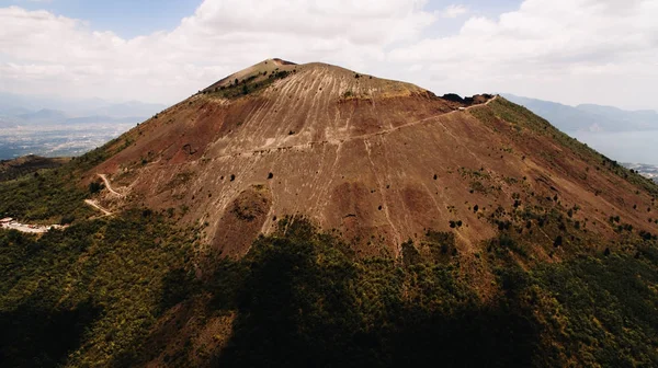 Вулкан Везувій з повітря — стокове фото