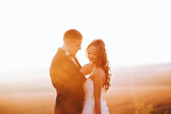 Hermosa pareja de boda — Foto de Stock