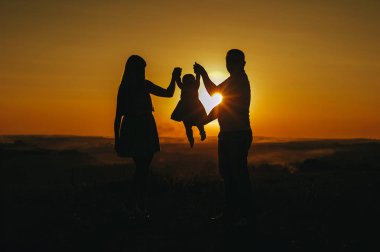 Harika bir manzara ile aile