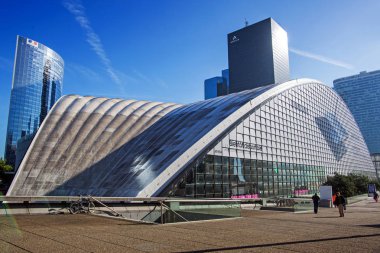 Fransa, Paris - 02 Ekim 2016: La Defense - iş merkezleri