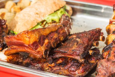 Sebzeli ızgara pirzola.