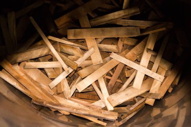 Meşe cips konyak tentür için kullanılır