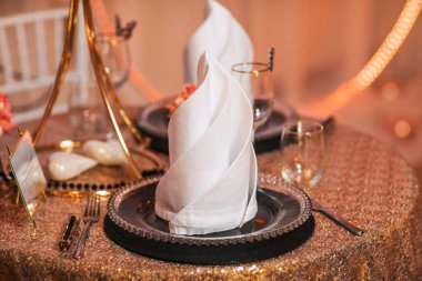 Restoranda düğün dekorasyonu.