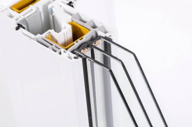 Üçlü camlı plastik pencere profili