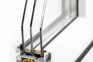 Üçlü camlı plastik pencere profili