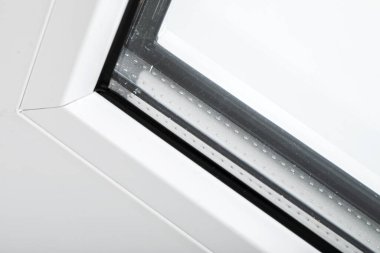 Çift camlı pencereler, yeni plastik pencere, çift cam, nesne