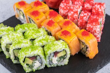 Japon restoranından suşi pilavı.