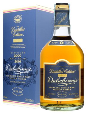 Fonte, Venice, İtalya - Aralık 2017. Şişe viskisi Dalwhinnie Distillers Edition 70cl, % 43 Vol.