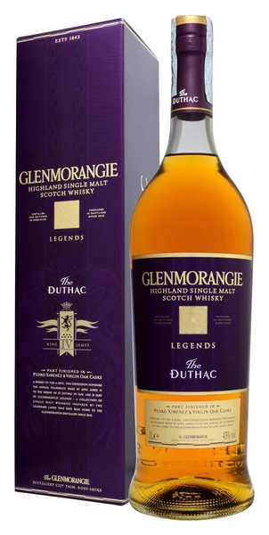 Fonte, Venice, İtalya - Aralık 2017. Şişe Scotch Whisky geçenkinden Legends Duthac 1 litre, % 43 Vol.
