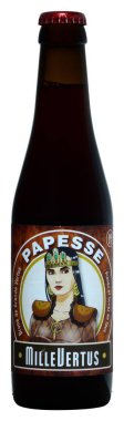 Fonte, Venice, İtalya - Şubat 2018. Belçika birası Millevertus Papesse 33cl, % 11 Vol şişe.