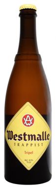 Fonte, Venice, İtalya - Şubat 2018. Belçika birası Westmalle Tripel 75cl, %9,5 Vol şişe.