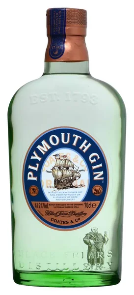 Fonte, Venice, İtalya - Şubat 2018. Şişe cin Plymouth 70cl, %41,2 Vol.
