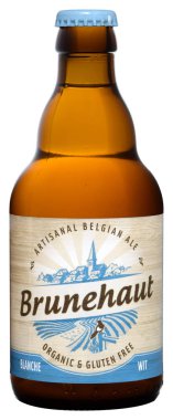 Fonte, Venice, İtalya - 2018 Mart. Belçika birası Brunehaut Blanche (organik, Gluten ücretsiz) şişe 33cl, %5,5 Vol.
