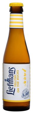 Fonte, Venice, İtalya - 2018 olabilir. Bir Belçika bira Liefmans Yell'Oh On The Rocks 25cl, %3,8 Vol.