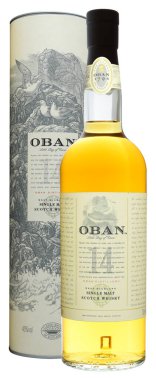Venedik, İtalya - Mayıs 2020. Bir şişe Scotch Whisky Oban 1400O 70cl,% 43 Vol.