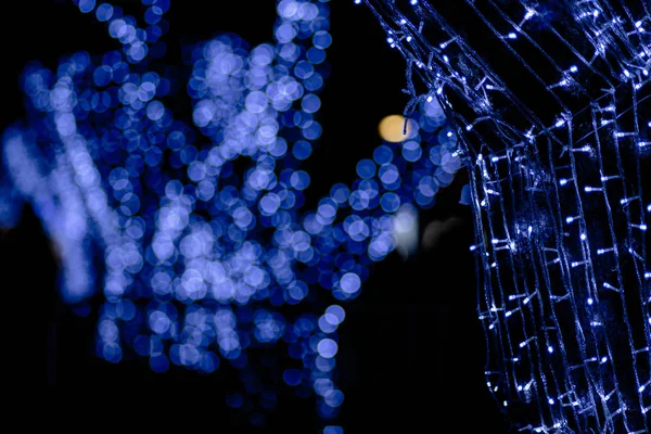 Fond de lumières bleues déconcentrées . — Photo