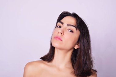 Güzel İspanyol genç kadın portresi portre