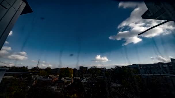 Timelapse Från Fönstret Till Den Provinsiella Stadsbilden — Stockvideo