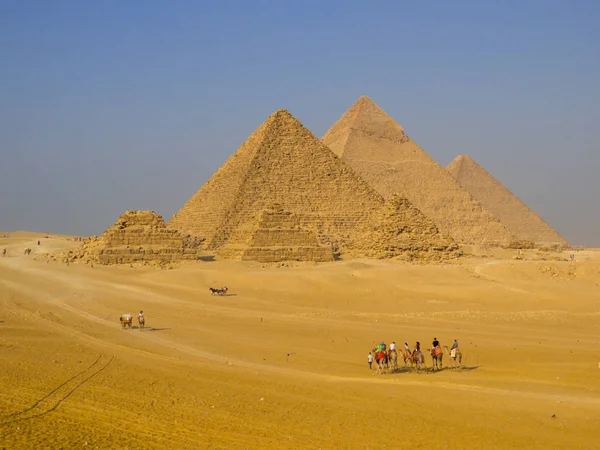 Piramidy w Gizie, egipskie — Zdjęcie stockowe