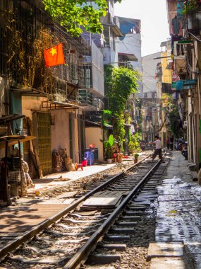 Tren sokak, Hanoi, Vietnam 