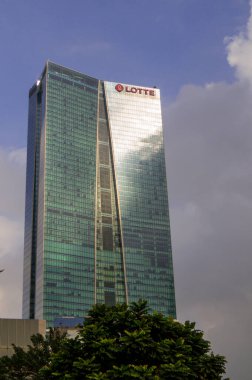 Hanoi, Vietnam - 19 Aralık 2019: Lotte Center manzarası. 
