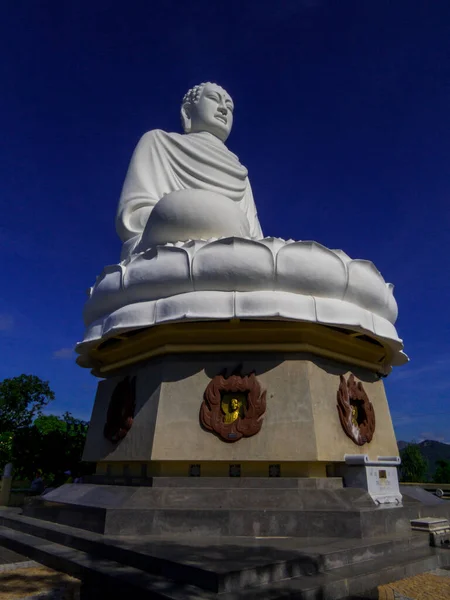 Big Buddha Long Son Pagoda Nha Trang Vietnam — Stock Fotó