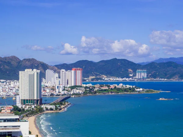 Nha Trang, Vietnam 'ın havadan görünüşü 