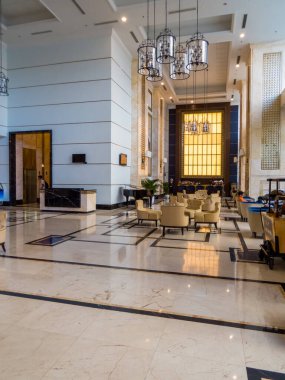 Nha Trang, Vietnam - 23 Aralık 2019 Vininci Lunaparkındaki Kuğular.