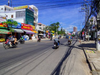 Nha Trang, Vietnam - 23 Aralık 2019 Vininci Lunaparkındaki Kuğular.