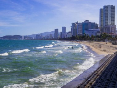 Nha Trang, Vietnam - 23 Aralık 2019 Vininci Lunaparkındaki Kuğular.