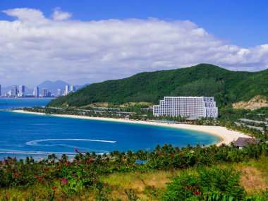 Nha Trang, Vietnam - 23 Aralık 2019 Vininci Lunaparkındaki Kuğular.