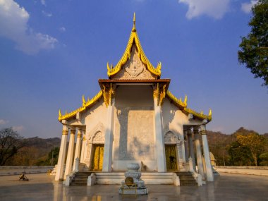 Kanchanaburi, Tayland 'daki Wat Trai Rattanaram Budist Tapınağı
