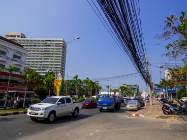 Pattaya, Tayland - 29 Aralık 2019: Jomtien 'deki Thappraya Yolu.