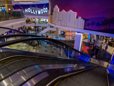 Pattaya, Tayland - 5 Ocak 2020: Yeni Terminal 21 alışveriş merkezinin içi.
