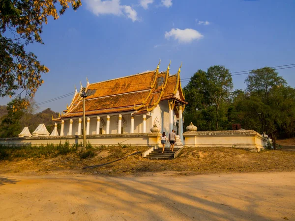 Vista Del Templo Budista Wat Trai Rattanaram Kanchanaburi Tailandia — Foto de Stock