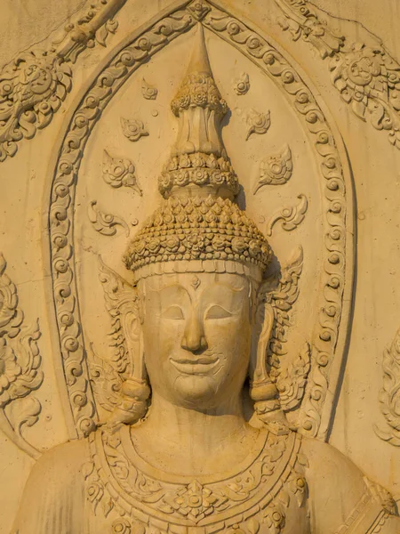 Bajorrelieve Pared Del Templo Budista Wat Trai Rattanaram Kanchanaburi Tailandia —  Fotos de Stock
