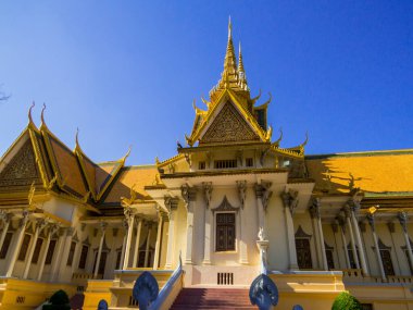 Phnom Penh, Kamboçya 'daki Kraliyet Sarayı manzarası