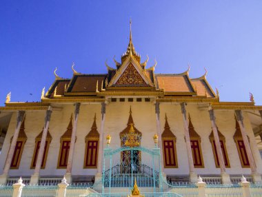 Phnom Penh, Kamboçya 'daki Kraliyet Sarayı manzarası