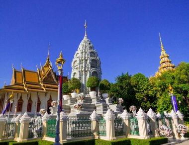 Phnom Penh, Kamboçya 'daki Kraliyet Sarayı manzarası