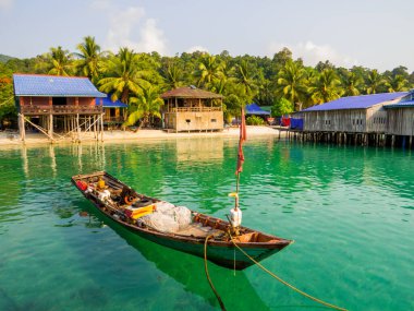 Kamboçya 'daki Koh Rong adasındaki Sok San Village manzarası.