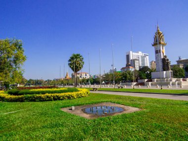 Phnom Penh, Kamboçya - 9 Ocak 2020: Vietnam Dostluk Anıtı.