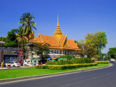 Phnom Penh, Kamboçya - 9 Ocak 2020: Eski kasabadaki Bun Rany Hun Budist Kütüphanesi.
