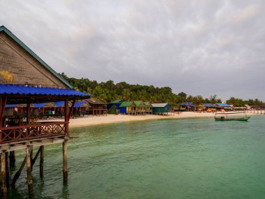 Koh Rong, Kamboçya - 10 Ocak 2020: Sok San Village manzarası.