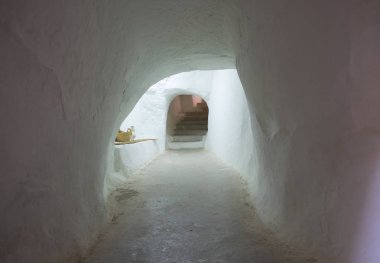 Matmata town Güney Tunus konuşan küçük bir Berber değil. Bazı yerel Berber sakinlerinin yapıları geleneksel underground 