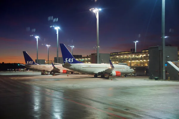 Oslo, Norveç - 21 Ocak 2017: Oslo Lufthavn Havaalanı Gardermoen Osl Havaalanı Norveç ve düşük maliyetli havayolu Norveç Hava Servisi Dy ve Sas İskandinav Havayolları Sk için bir merkez olduğunu