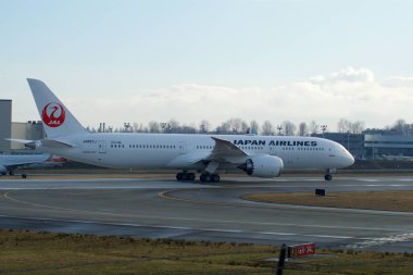 Everett, Washington, Amerika Birleşik Devletleri - 26 Ocak 2017: yepyeni Japonya Havayolları Boeing 787-9 Msn 34843, kayıt Ja867j astar bir test için kalkış için uçuş Snohomish County Airport veya Paine Field