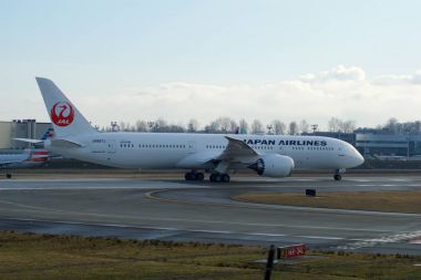 Everett, Washington, Amerika Birleşik Devletleri - 26 Ocak 2017: yepyeni Japonya Havayolları Boeing 787-9 Msn 34843, kayıt Ja867j astar bir test için kalkış için uçuş Snohomish County Airport veya Paine Field