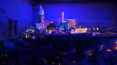 Hamburg, Almanya - 8 Mart 2014: Las Vegas gece minyatür Wunderland adlı bir model tren cazibe ve kendi türünde dünyanın en büyüğü olduğunu