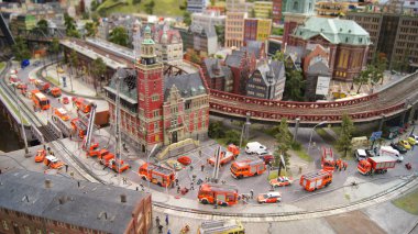 Hamburg, Almanya - 8 Mart 2014: Bir model tren cazibe ve kendi türünde dünyanın en büyük minyatür Wunderland olduğunu