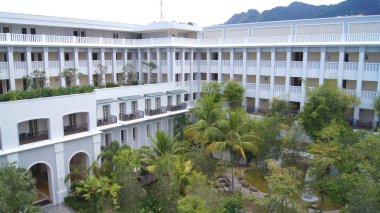 Pulau Langkawi, Malezya - 4th Nisan 2015: Teras ve Bahçe of The Danna Hotel langkawi Adası.